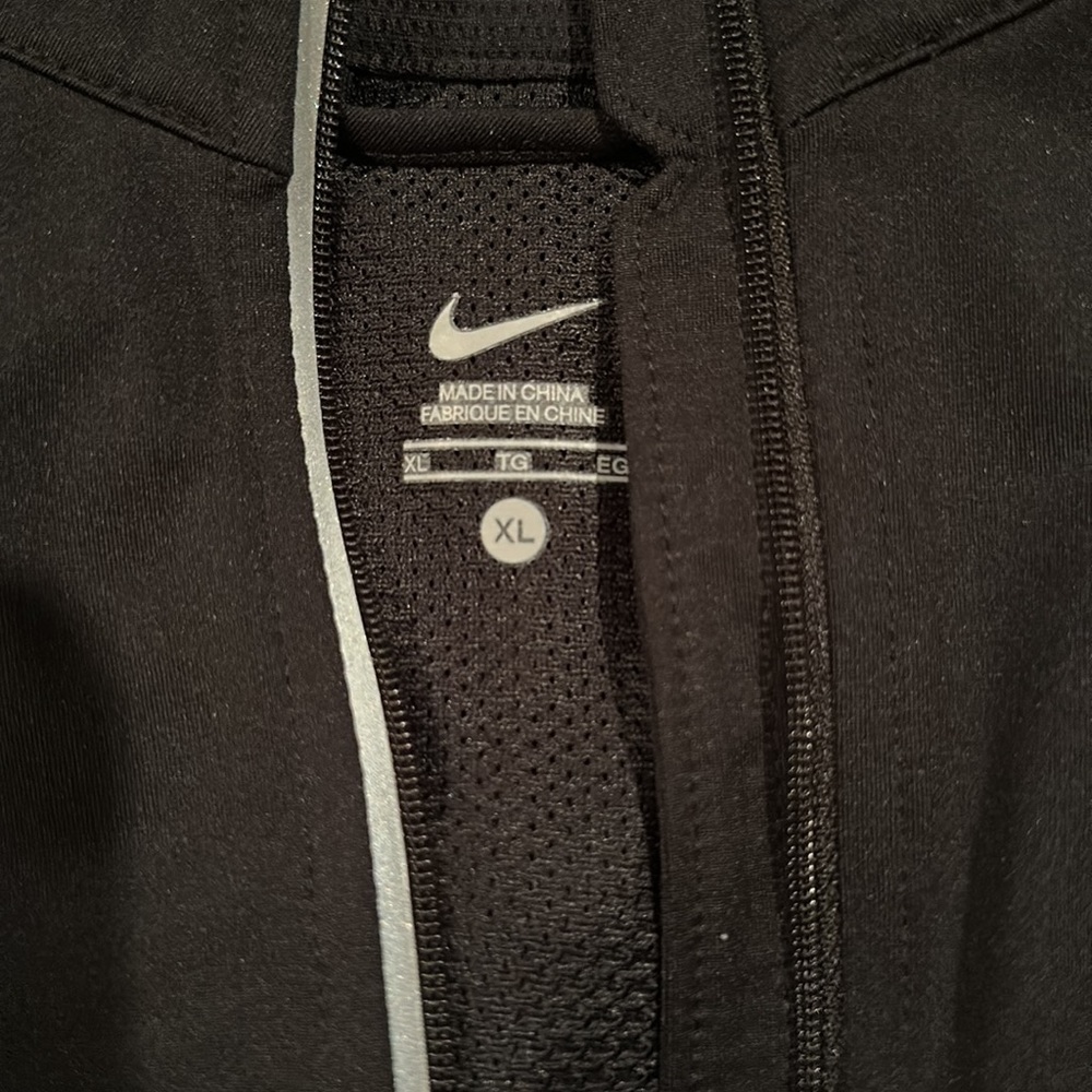 Nike jacket - Picture 5 of 5